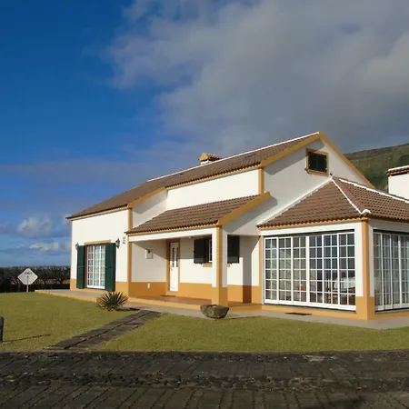 Holiday home Casa Dos Salgueiros *
